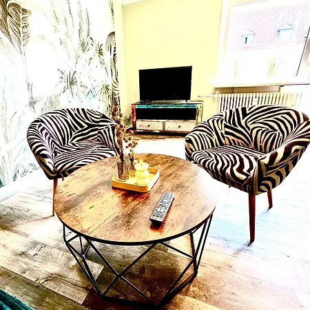 Business- # Guesthouse- Monteure Willkommen Worms