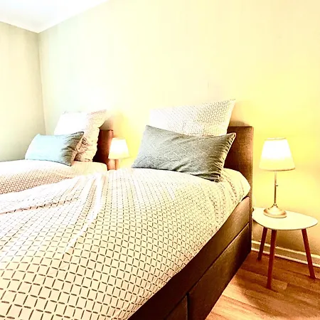 Business- # Guesthouse- Monteure Willkommen Apartment Worms